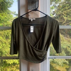Express One Eleven Olive Green Ribbed Cropped Crop Knit Top Shirt Tee Blouse M